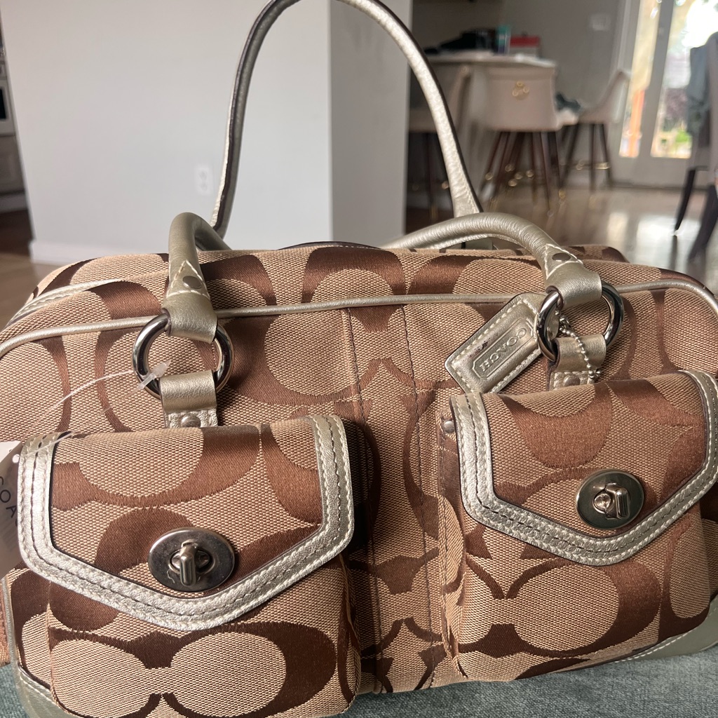 Bnwt Coach Signature Large Pocket Satchel 6232